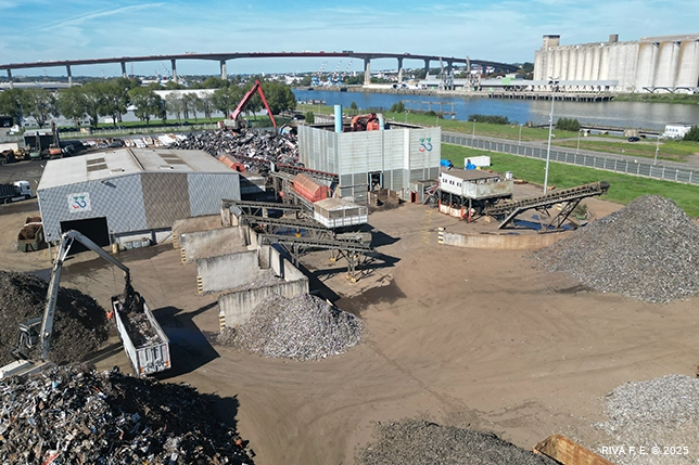 Vue extérieure du site Trentetrois de Nantes, centre de collecte de métaux non ferreux au Pont de Cheviré